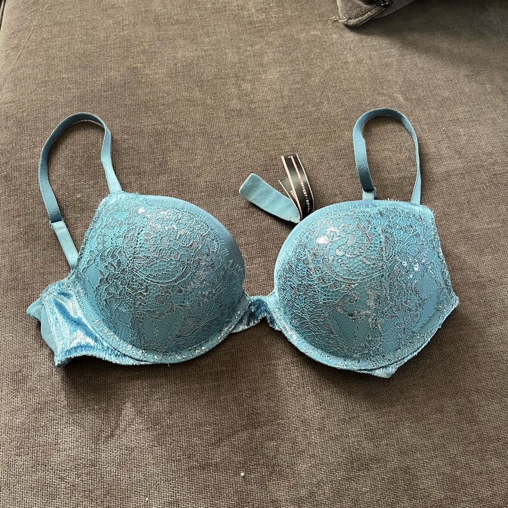 Victorias Secret Bombshell Push Up Bra